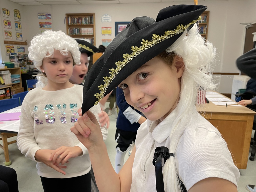 Sag Harbor fourth grade students demonstrate a Mock Trial