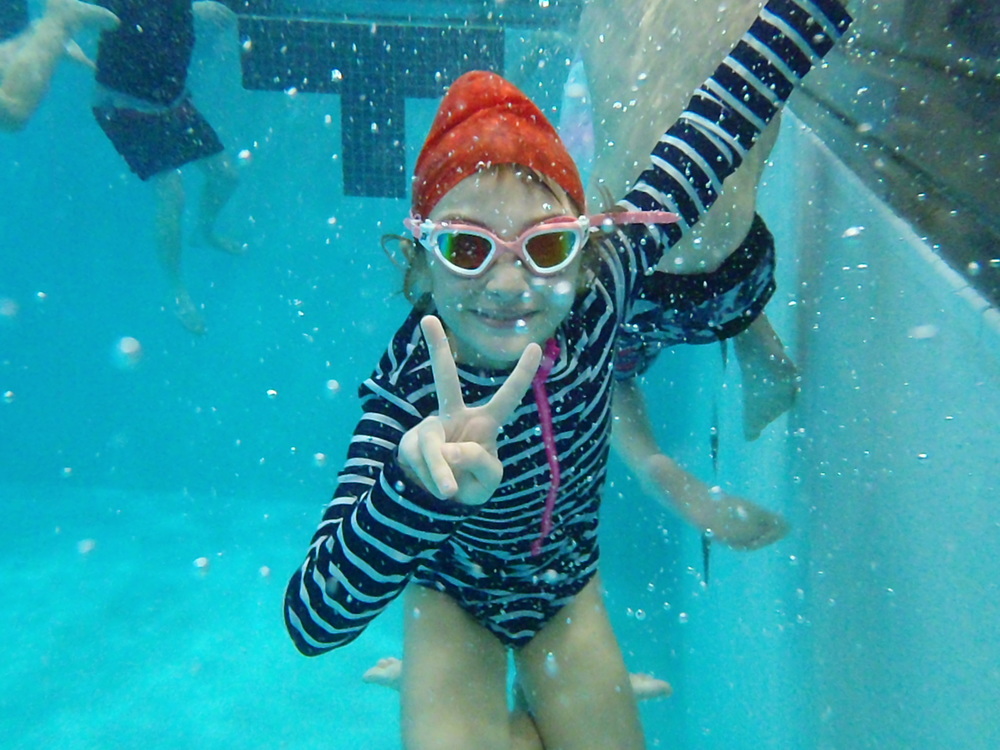 Sag Harbor Elementary has fun under water at the YMCA